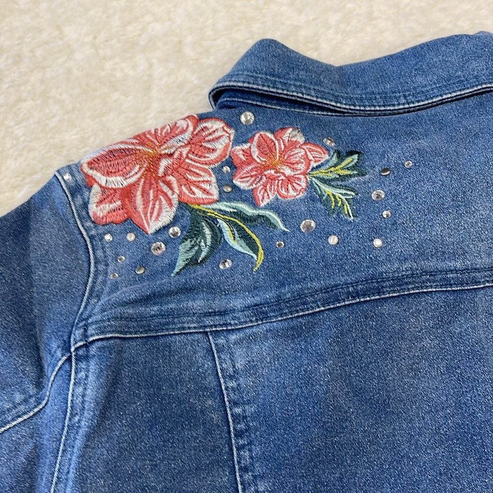 🎁 DG2 Diane Gilman Floral Embroidered Denim Jacket - Picture 8 of 9